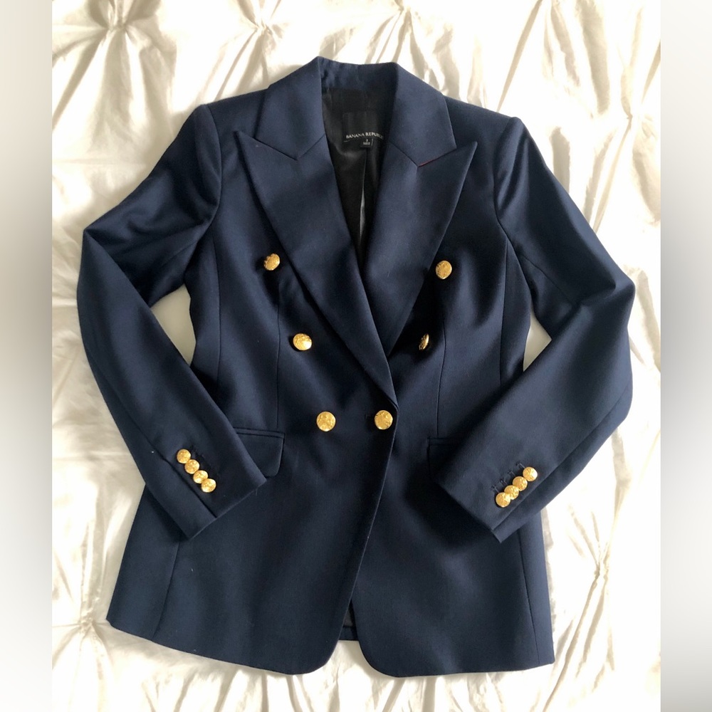 Banana Republic Double Breasted Captain’s Blazer Navy w/ Gold Btns Size 2 NWOT